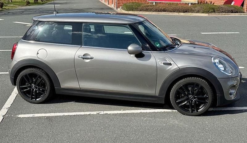 Gebraucht Mini ONE 102 PS (75 kW) 2017 Grau Kleinwagen