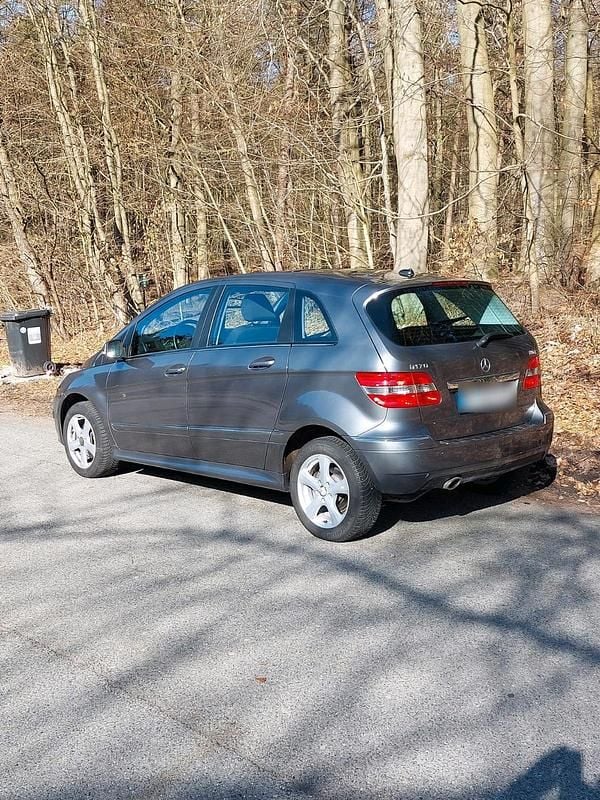 Gebraucht Mercedes B170 102 PS (75 kW) 2008 Van / Kleinbus