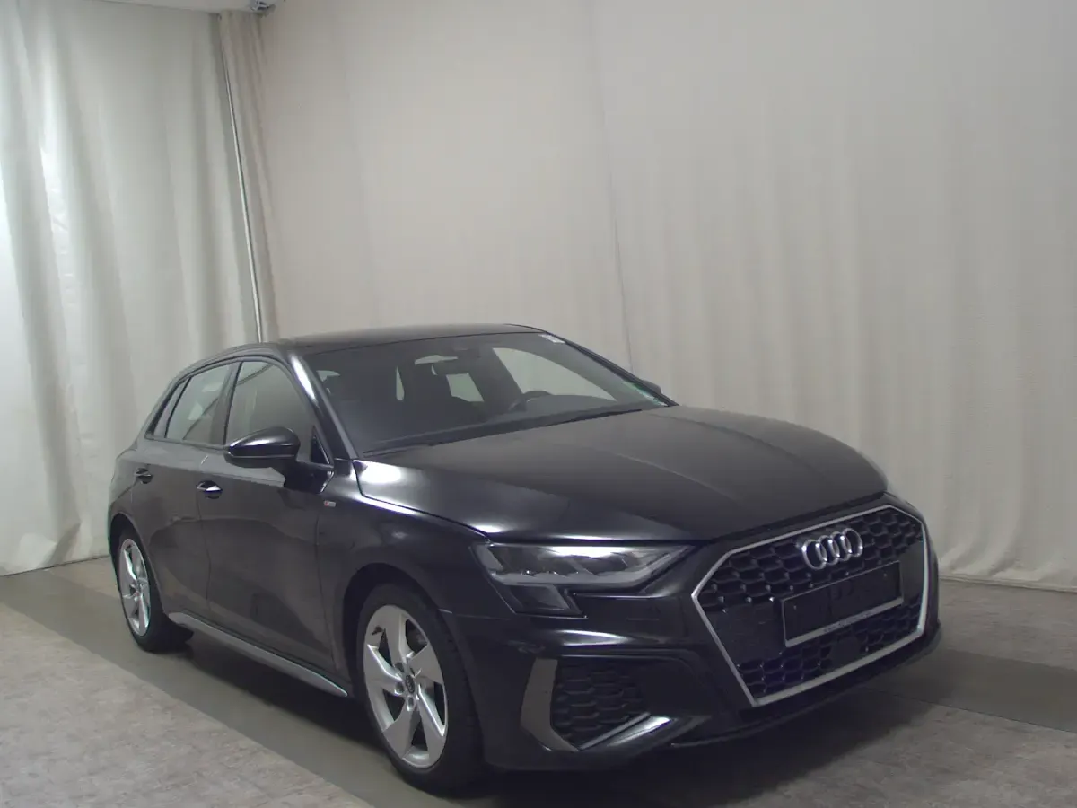 Usado Audi A3 S-Line 150 HP (110 kW) 2021 Preto Sedan