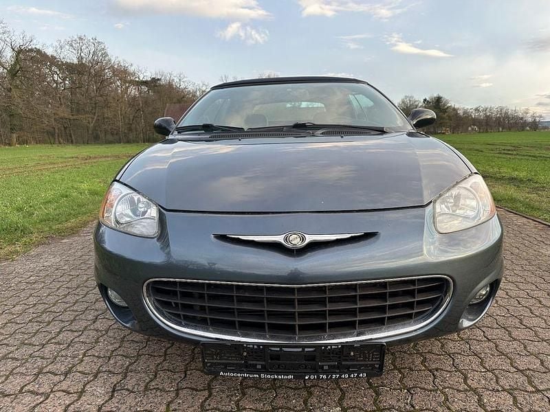Gebraucht Chrysler Sebring Cabriolet 203 PS (149 kW) 2002 Blau Cabrio