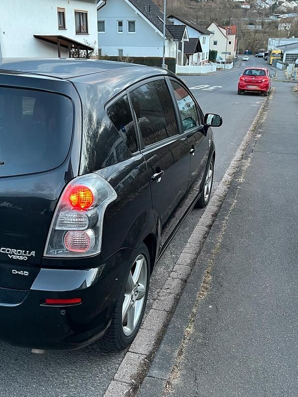 Gebraucht Toyota Corolla Verso 177 PS (130 kW) 2008 Schwarz Van / Kleinbus