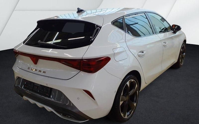 Gebraucht Cupra Leon 150 PS (110 kW) 2025 Glacial weiß metallic (metallic) Limousine