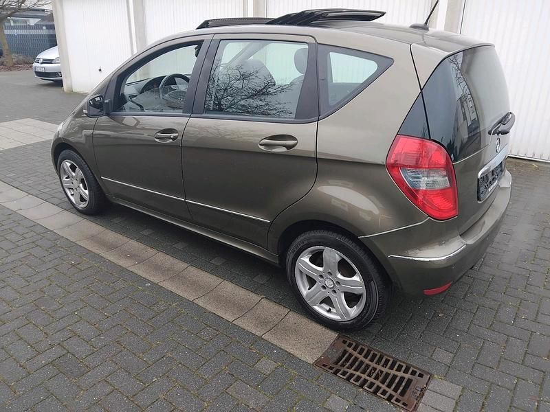 Gebraucht Mercedes A170 Edition 131 PS (96 kW) 2008 Gold Kleinwagen