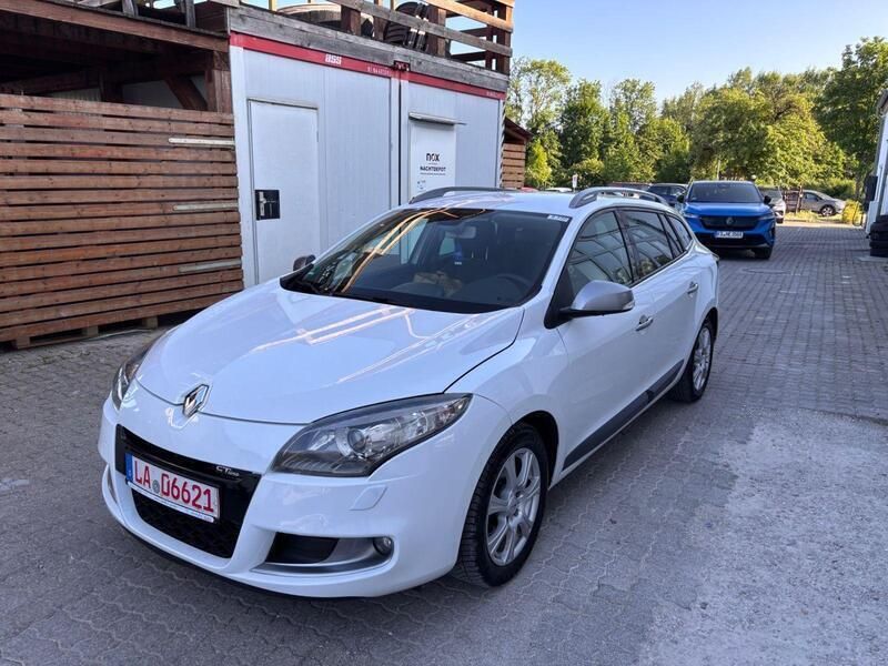 Weiß Gebraucht 2011 Renault Mégane GrandTour Dynamique Kombi | 3.500 € (Guter Preis) - Bild 1/4