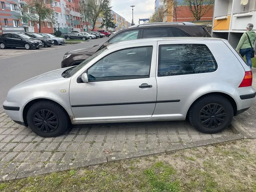 Gebraucht VW Golf III Basis 75 PS (55 kW) 1999 Silber Limousine