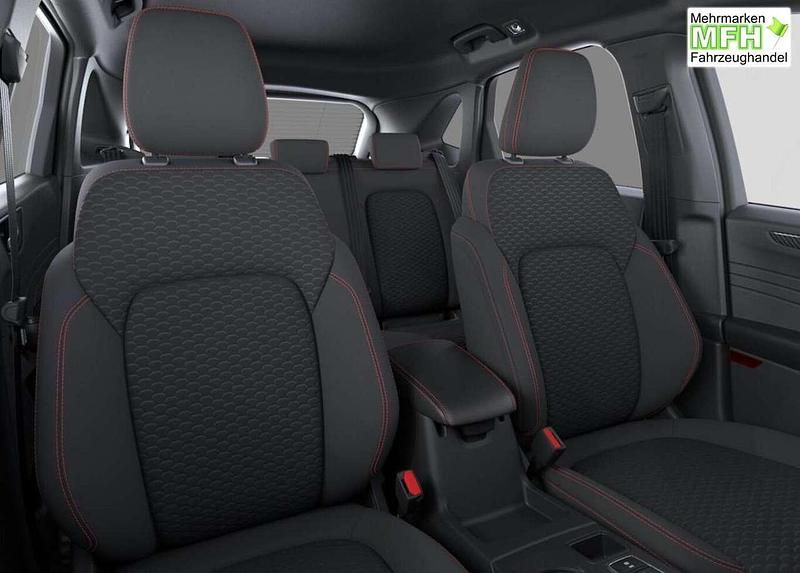 Neu Ford Kuga ST-Line 179 PS (131 kW) 2025 Bursting green SUV