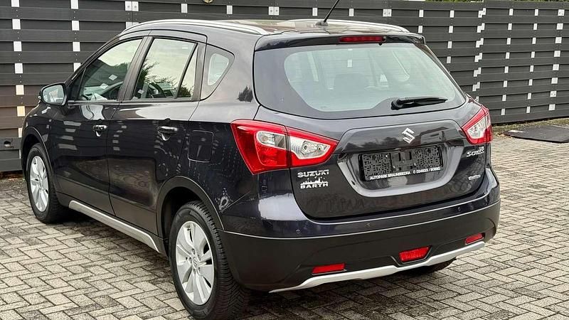 Gebraucht Suzuki SX4 S-Cross Comfort 120 PS (88 kW) 2015 Blau SUV