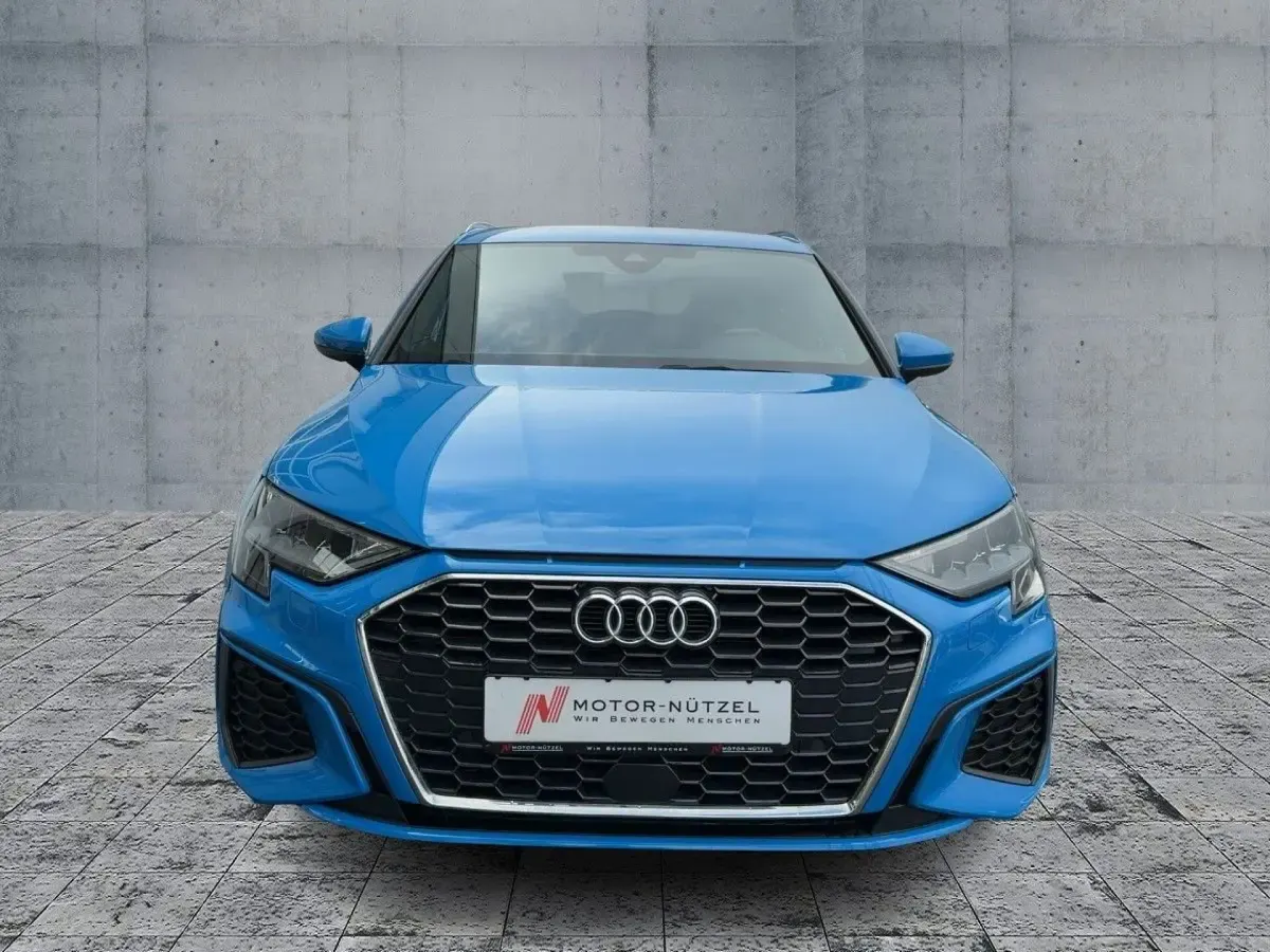 Gebraucht Audi A3 S-Line 116 PS (85 kW) 2022 Blau Limousine