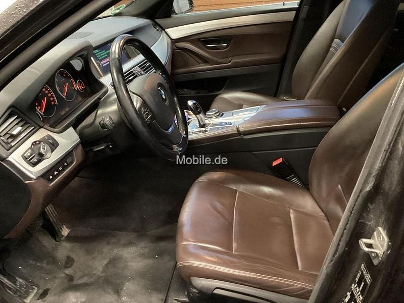 Gebraucht BMW 520 Luxury Line 190 PS (139 kW) 2016 Grau Kombi
