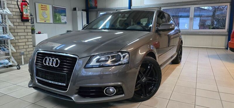 Braun Gebraucht 2012 Audi A3 Sportback S-Line Limousine | 6.500 € (Fairer Preis) - Bild 1/4