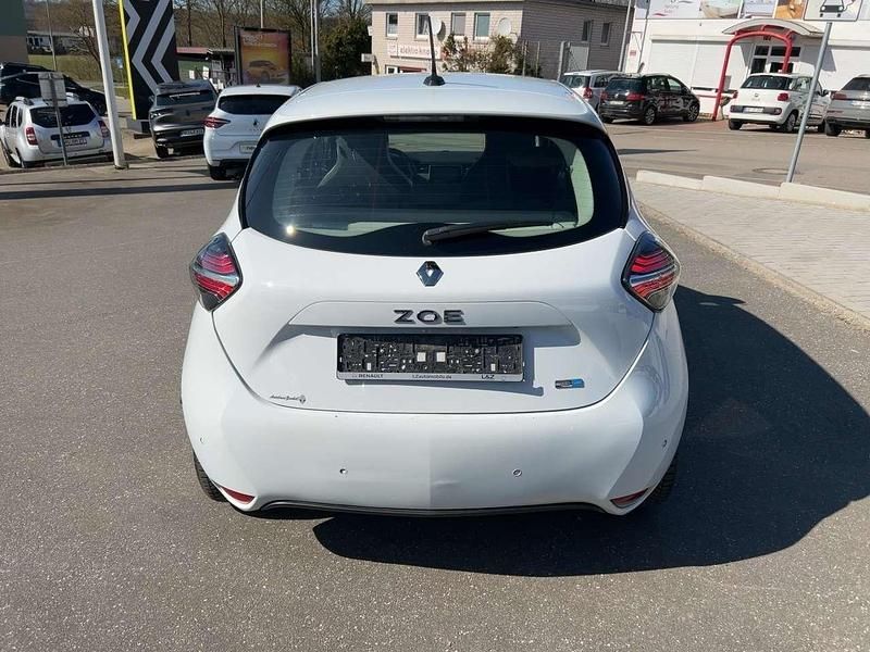 Gebraucht Renault Zoe Experience 50 kW (69 PS) 2022 Weiß Kleinwagen