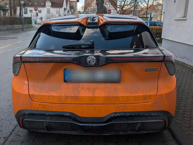 Gebraucht MG MG4 EV Luxury 150 kW (204 PS) 2024 Orange Kleinwagen