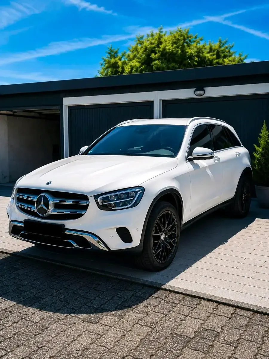 Gebraucht Mercedes GLC220 194 PS (142 kW) 2019 Weiß SUV