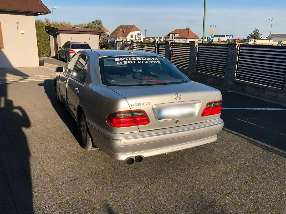 Gebraucht Mercedes E320 240 PS (176 kW) 1999 Silber Limousine