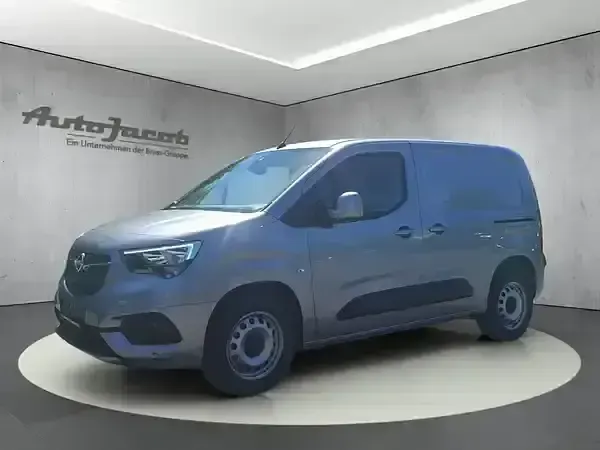 Gebraucht Opel Combo Edition 131 PS (96 kW) 2021 Van / Kleinbus