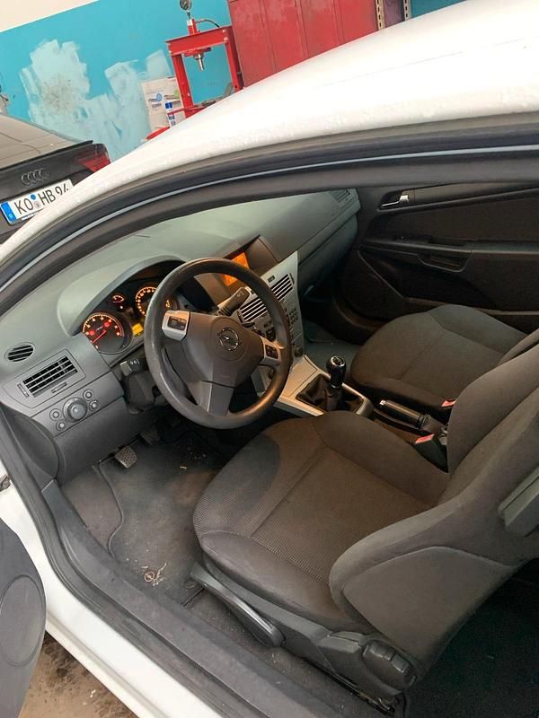 Gebraucht 2009 Opel Astra Kleinwagen | 1.050 € (Guter Preis) - Bild 1/4