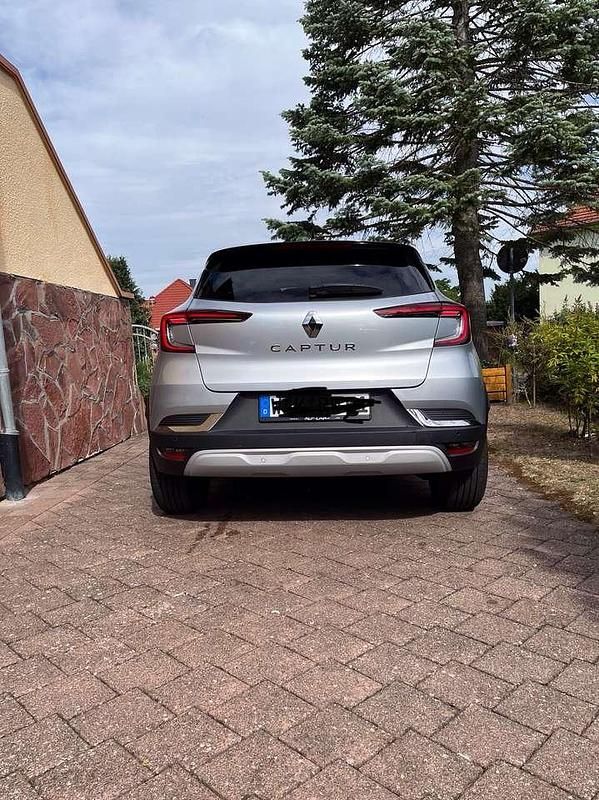 Gebraucht Renault Captur Business 140 PS (102 kW) 2023 SUV