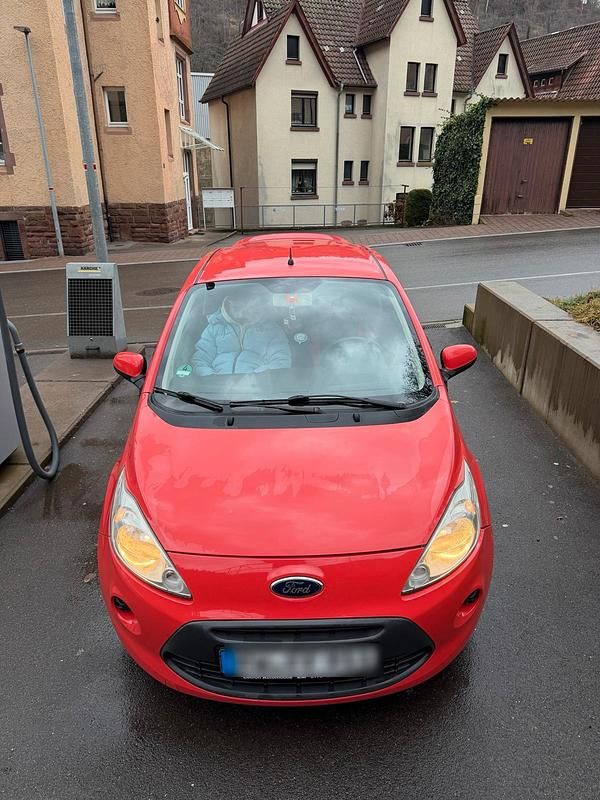 Gebraucht Ford Ka 69 PS (50 kW) 2010 Rot Kleinwagen