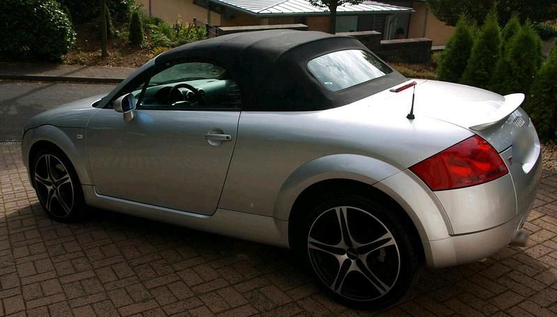 Gebraucht Audi TT Roadster 180 PS (132 kW) 2000 Silber Cabrio