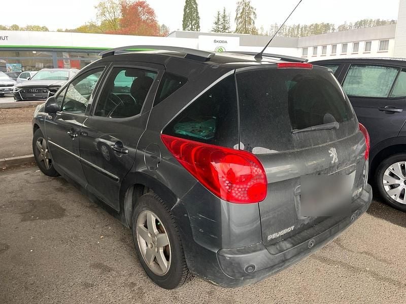 Gebraucht Peugeot 207 75 PS (55 kW) 2012 Grau Kombi