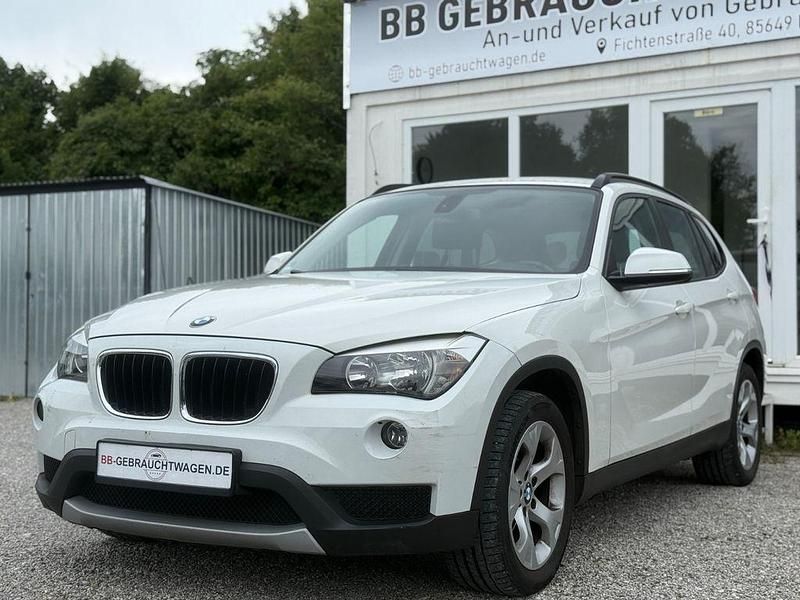 Weiß Gebraucht 2012 BMW X1 Sport Line SUV | 7.990 € (Guter Preis) - Bild 1/4