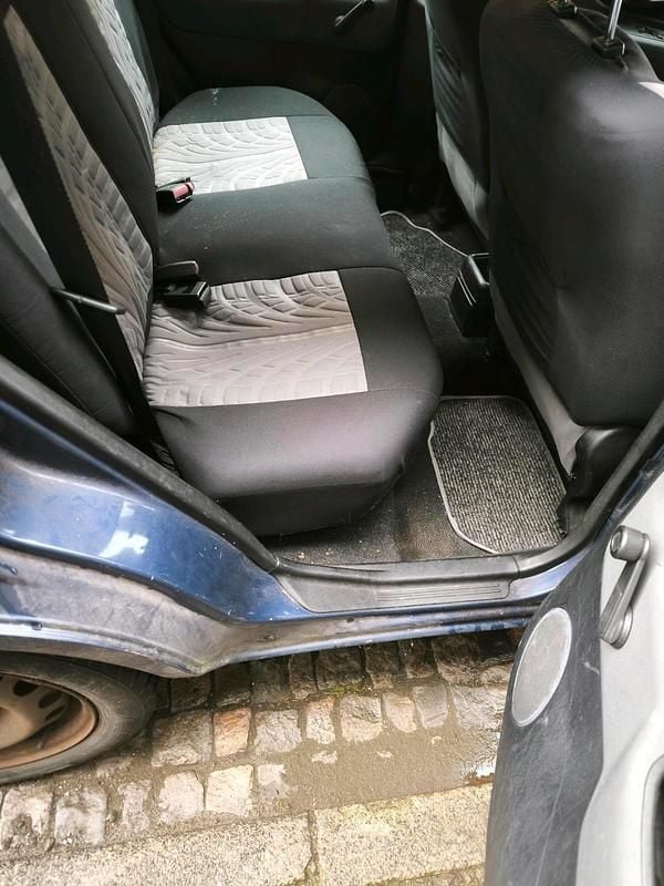 Gebraucht Mitsubishi Space Star 97 PS (71 kW) 2003 Blau Van / Kleinbus