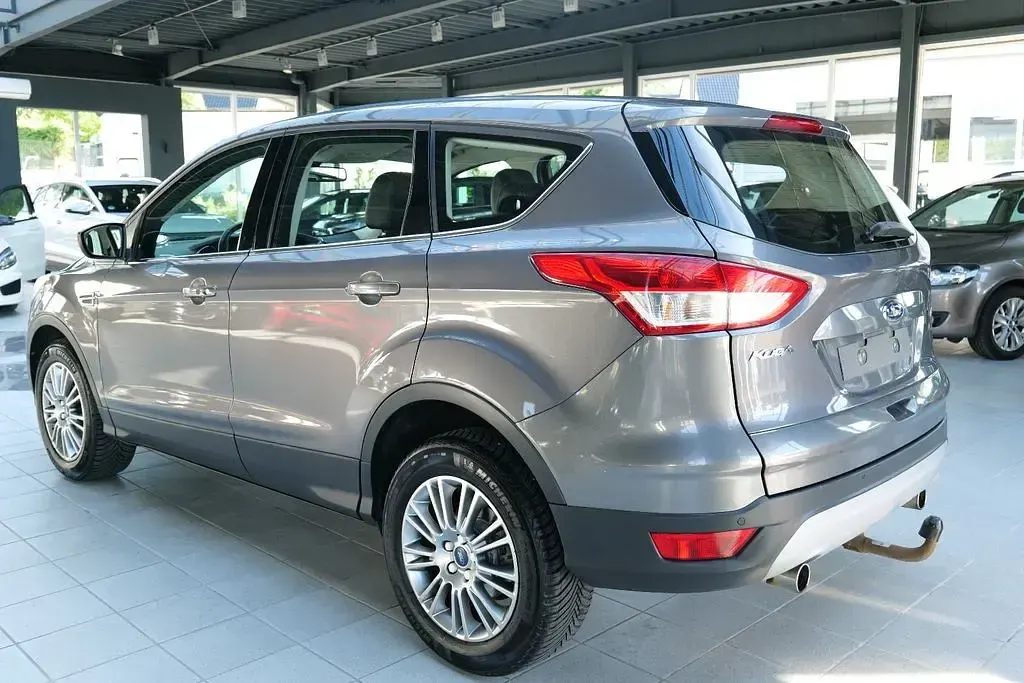 Gebraucht Ford Kuga Titanium 150 PS (110 kW) 2014 Grau SUV