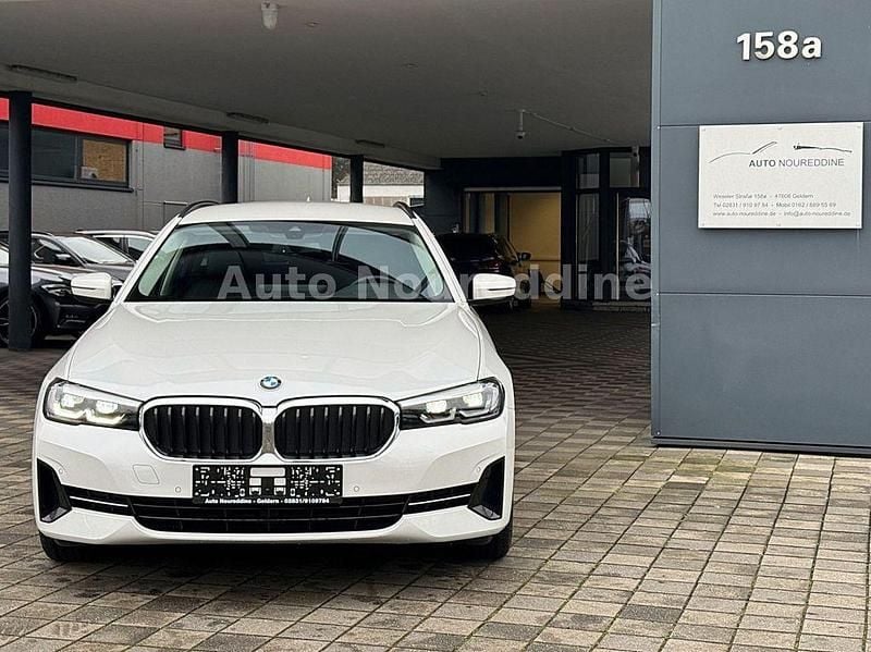 Gebraucht BMW 520 Performance 190 PS (139 kW) 2022 Weiß Kombi