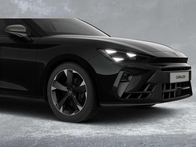 Gebraucht Cupra Leon 204 PS (150 kW) 2025 Mitternachtsschwarz Limousine