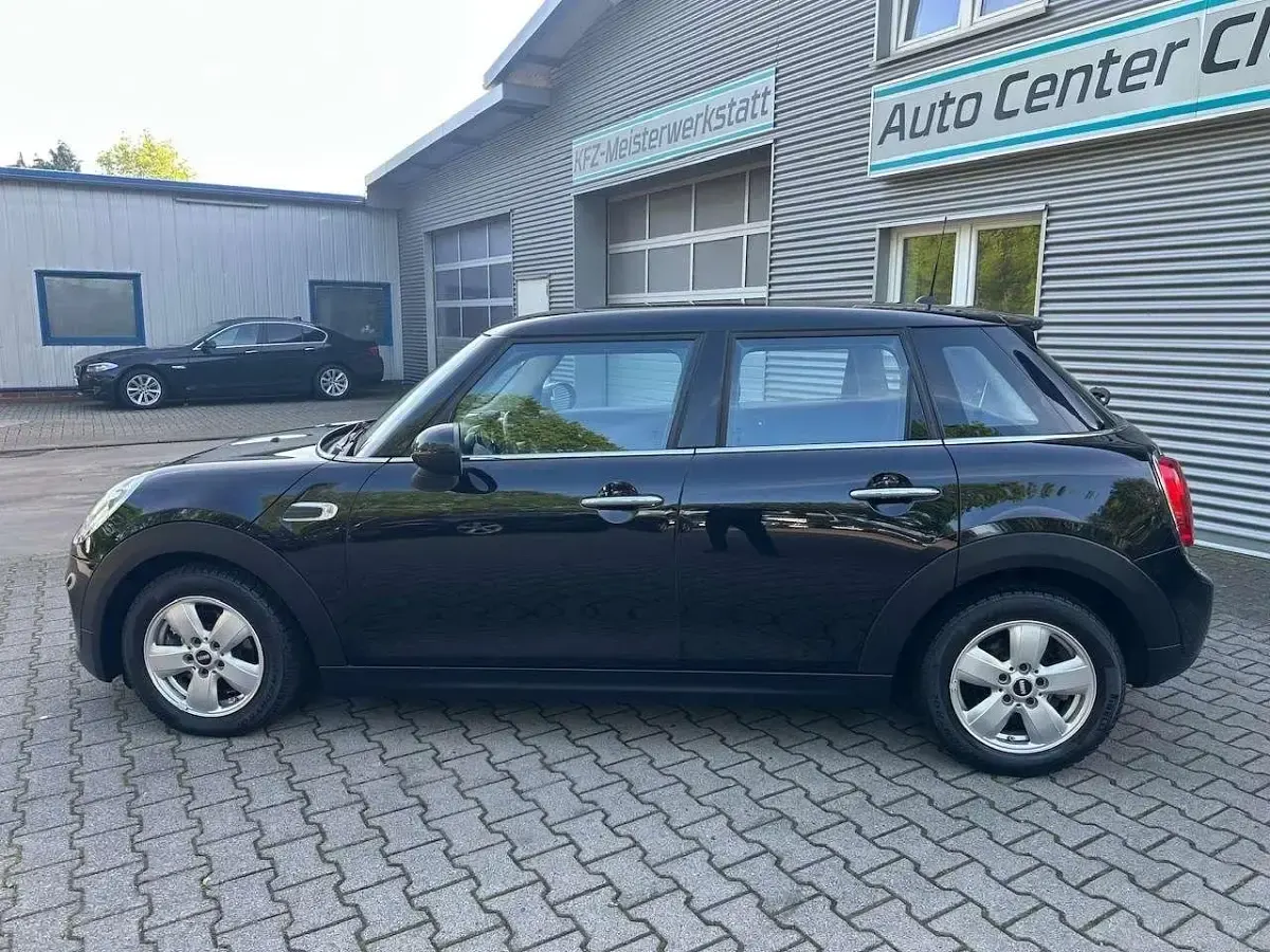 Gebraucht Mini Cooper 136 PS (100 kW) 2017 Schwarz Kleinwagen