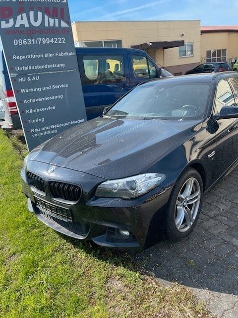 Schwarz Gebraucht 2017 BMW 530 Performance Kombi | 18.500 € (Superpreis) - Bild 1/4