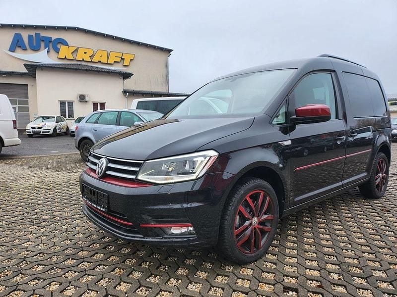 Schwarz Gebraucht 2018 VW Caddy Highline Van / Kleinbus | 22.250 € (Teuer) - Bild 1/4
