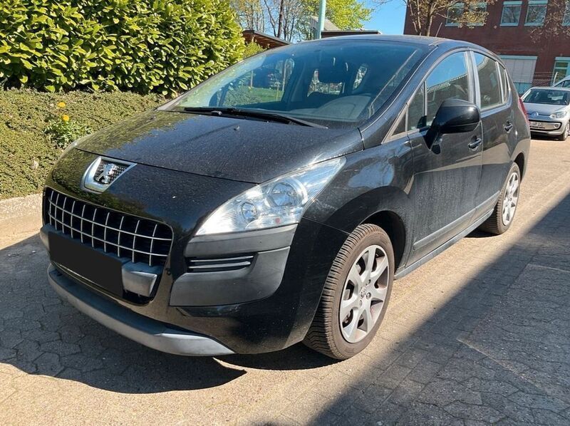 Schwarz Gebraucht 2010 Peugeot 3008 Tendance Limousine | 5.900 € (Fairer Preis) - Bild 1/4