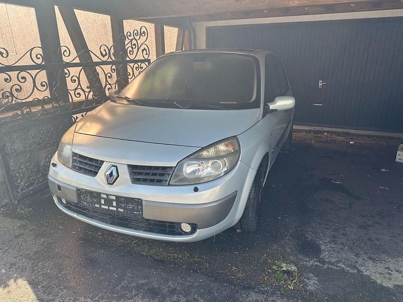 Używany Renault Scénic Dynamique 135 KM (99 kW) 2003 Szary Minivan