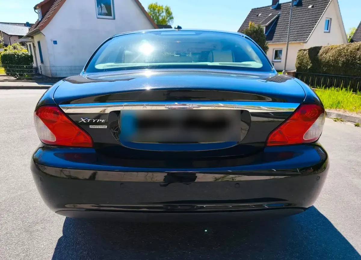 Gebraucht Jaguar X-type Executive 145 PS (106 kW) 2008 Schwarz Limousine