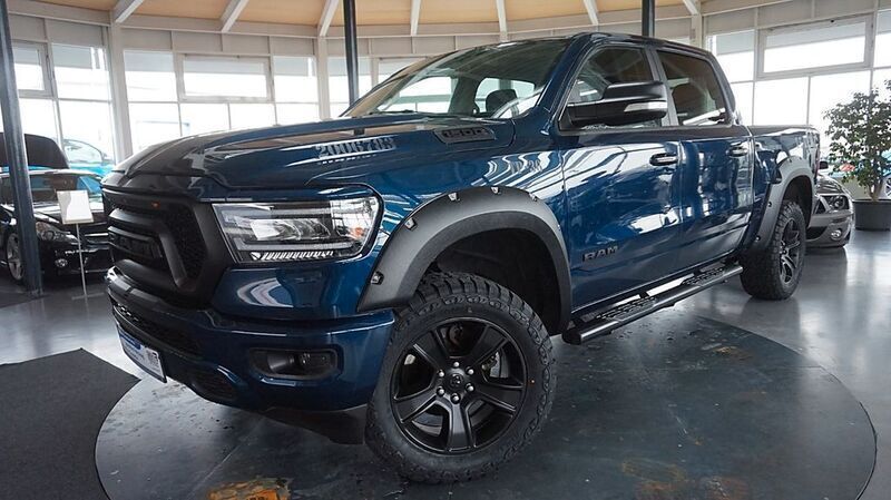 Blau Gebraucht 2020 Dodge Ram Abholung | 46.800 € (Fairer Preis) - Bild 1/4