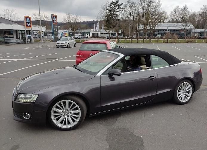 Braun Gebraucht 2009 Audi A5 Cabriolet Cabrio | 7.000 € (Superpreis) - Bild 1/4