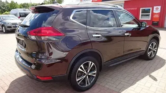 Gebraucht Nissan X-Trail N-Connecta 150 PS (110 kW) 2020 Brown pearl (metallic) SUV