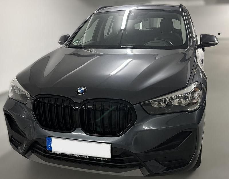 Gebraucht BMW X1 Sport Line 150 PS (110 kW) 2020 Grau SUV
