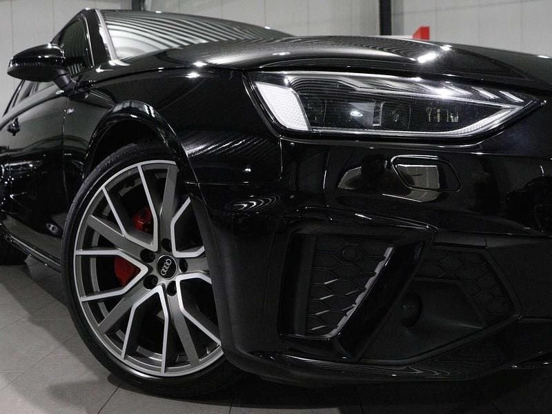 Gebraucht Audi A4 Competition 204 PS (150 kW) 2022 Mythosschwarz Kombi