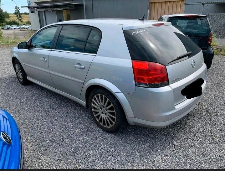Gebraucht Opel Signum 155 PS (114 kW) 2008 Silber Kleinwagen