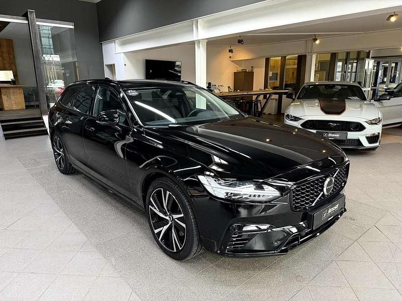 Gebraucht Volvo V90 Plus 398 PS (292 kW) 2022 Black solid (metallic) Kombi