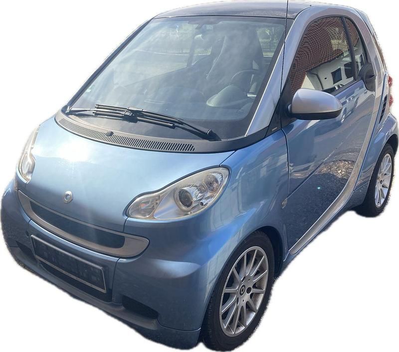Blau Gebraucht 2010 Smart ForTwo Coupé Passion Kleinwagen | 4.900 € (Fairer Preis) - Bild 1/4