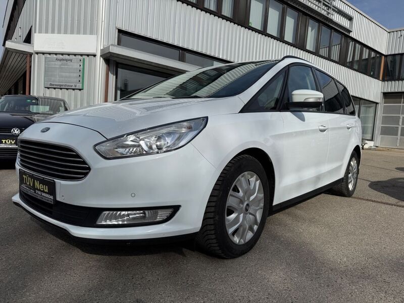 Weiß Gebraucht 2017 Ford Galaxy Business Edition Van / Kleinbus | 11.190 € (Fairer Preis) - Bild 1/4