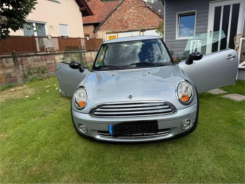 Grau Gebraucht 2008 Mini Cooper Kleinwagen | 4.800 € (Superpreis) - Bild 1/4