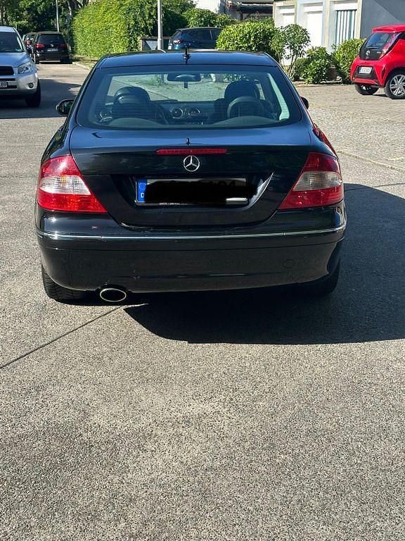 Gebraucht Mercedes CLK280 Elegance 231 PS (169 kW) 2008 Schwarz Coupé