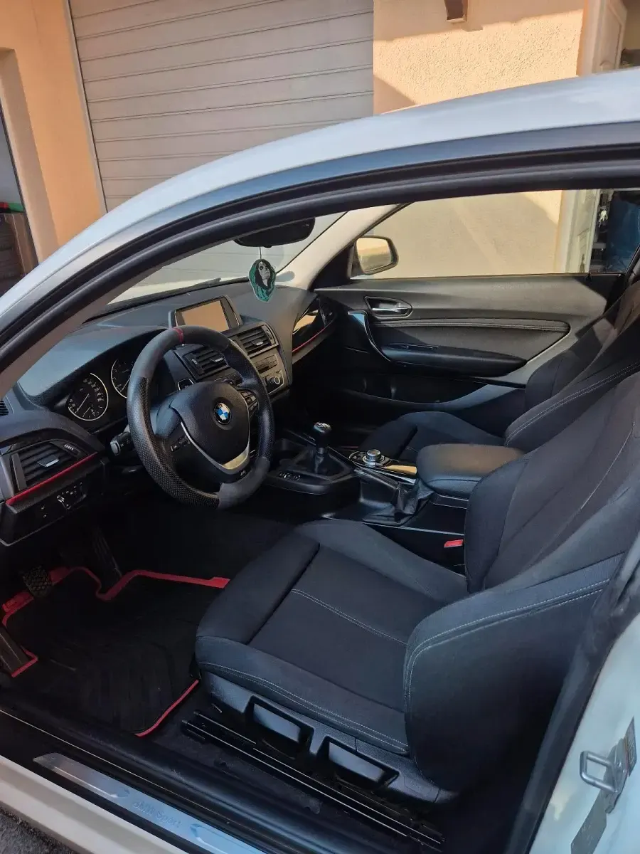Gebraucht BMW 114 102 PS (75 kW) 2013 Weiß Kleinwagen