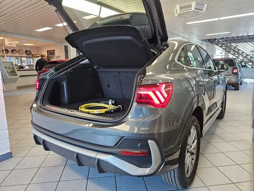 Gebraucht Audi Q3 Sportback Comfort 245 PS (180 kW) 2022 Daytonagrauperleff (metallic) SUV