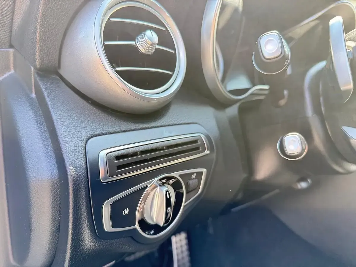 Gebraucht Mercedes C250 204 PS (150 kW) 2016 Grau Coupé