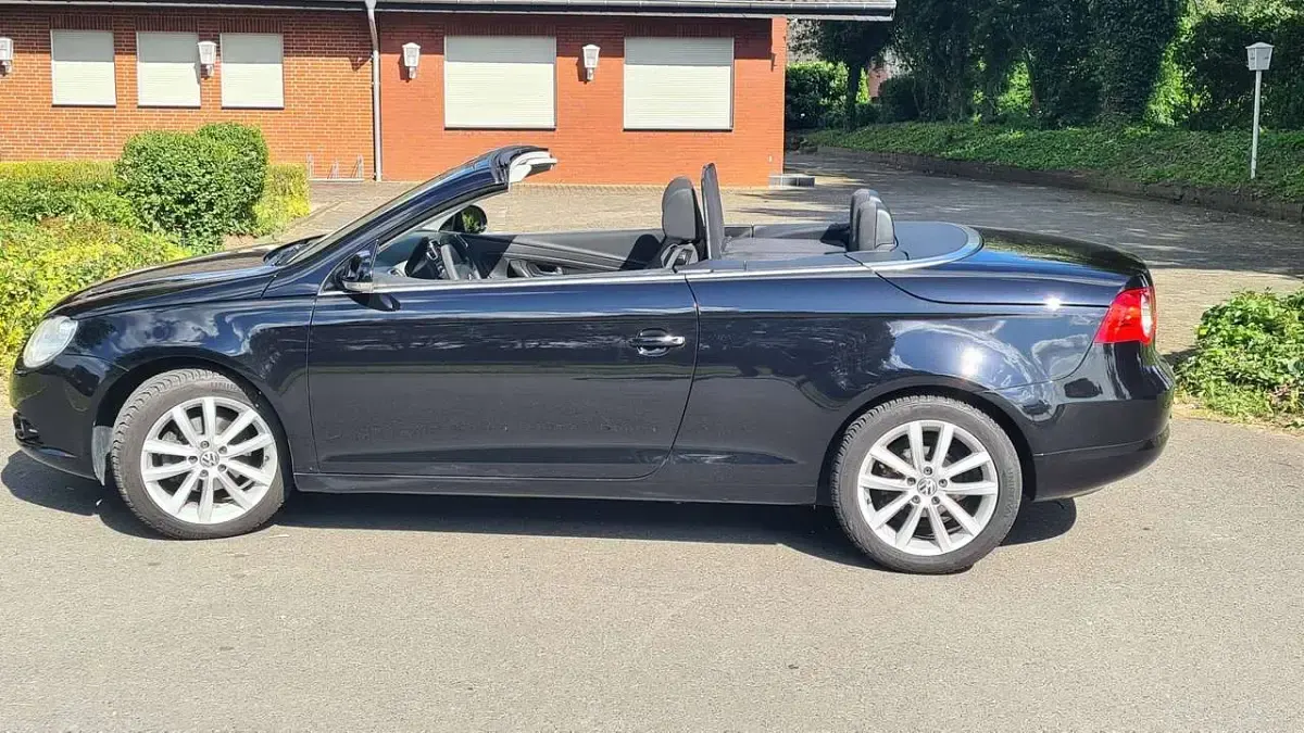 Gebraucht VW Eos 116 PS (85 kW) 2007 Schwarz Cabrio
